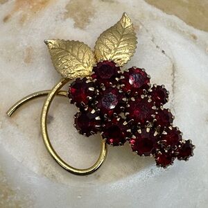 Vintage Gold-Tone Grape Cluster Red Crystal Brooch - Unbranded